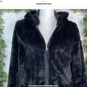 Love Tree Black faux fur, very soft Jacket w/ hood & zipper - size L